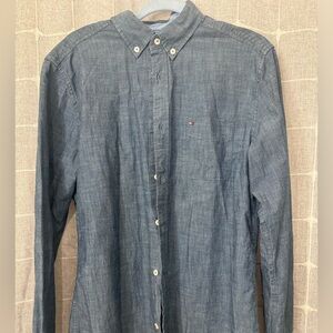 Tommy Hilfiger button up. Never worn.